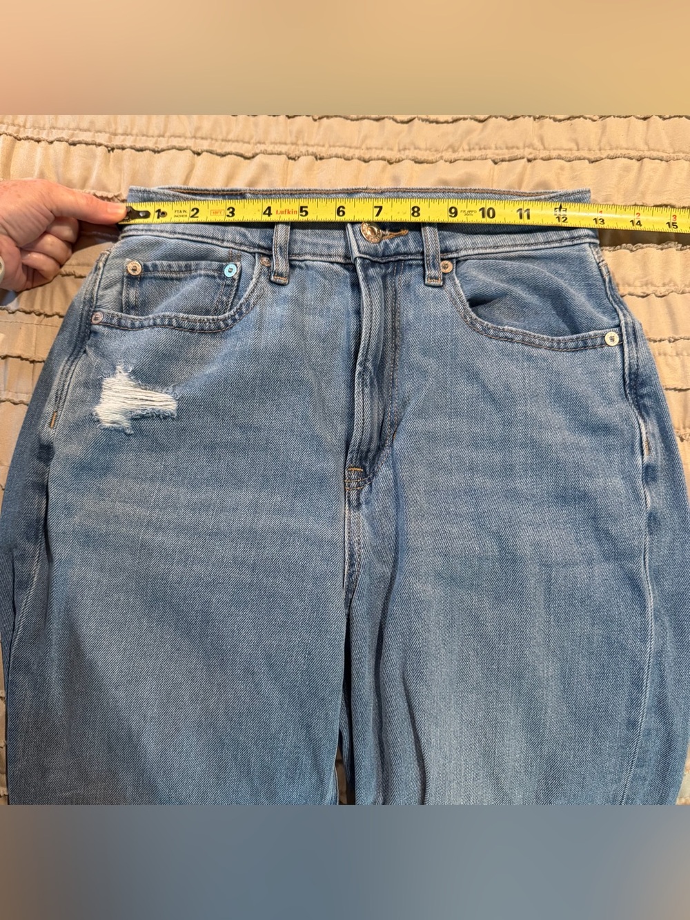 American Eagle Baggy Denim Jeans 2 Distressed High Rise 31” Length - Picture 6 of 8